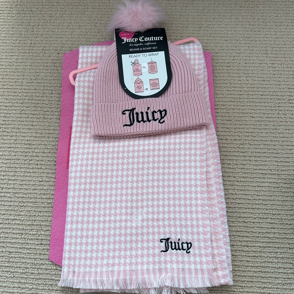 🎀Juicy Couture Houndstooth Hat and Scarf Gift
NWT